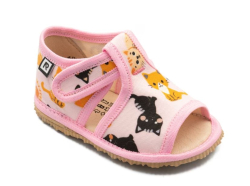 014-4 Rak papue otvor. inovatvne maky ruov